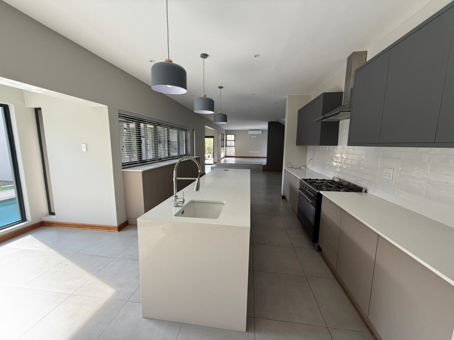 To Let 4 Bedroom Property for Rent in Wild Olive Estate Free State